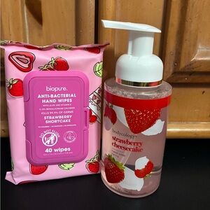 Strawberry desserts hand care pack